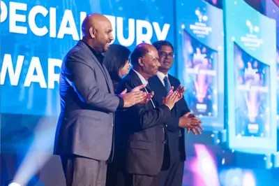 Award ceremony photo 310