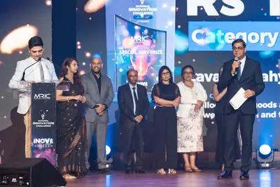 Award ceremony photo 311